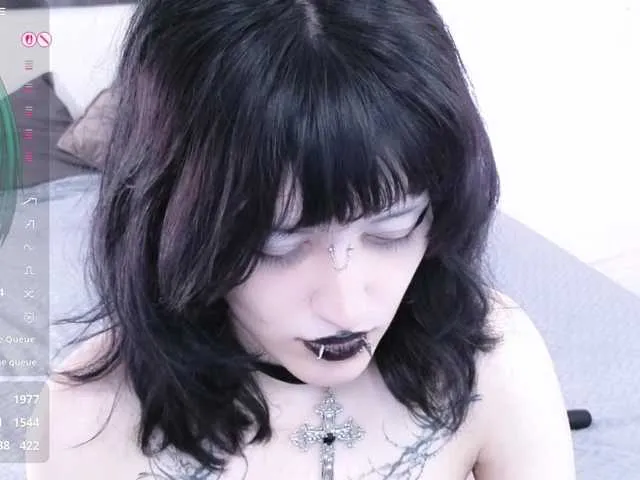 Wild-Angel777 free chat on liveonude Image 5