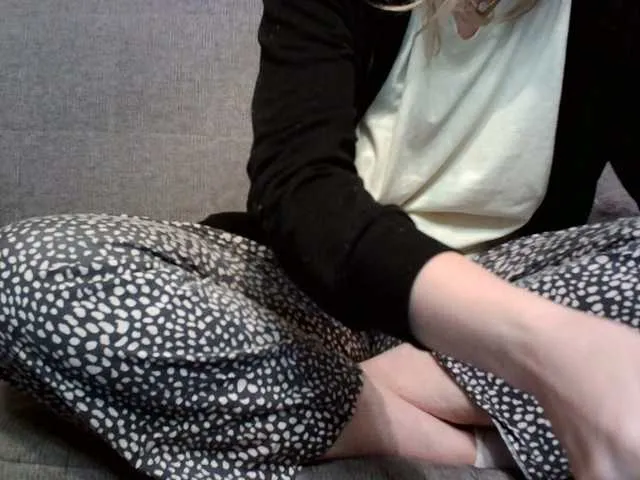 DiamondJo free chat on liveonude Image 15