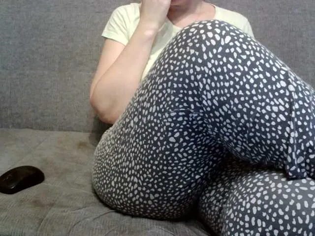 DiamondJo free chat on liveonude Image 4