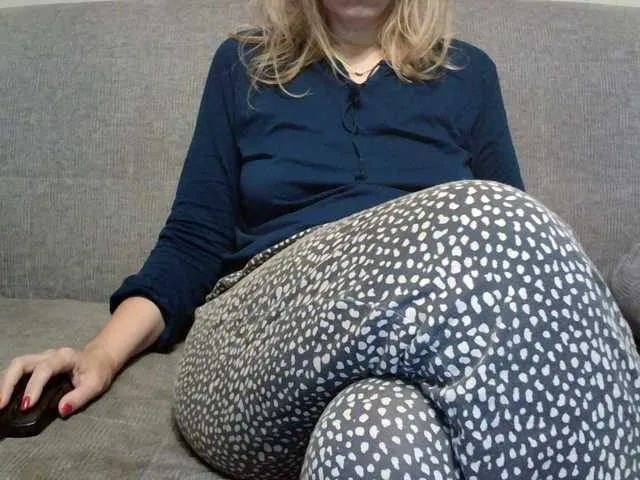 DiamondJo free chat on liveonude Image 9