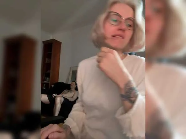 onlygia free chat on liveonude Image 11