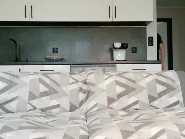 sarah_haggai free chat on liveonude Image 15