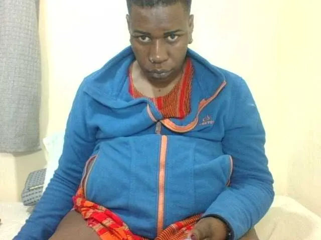 miaknox free chat on liveonude Image 17