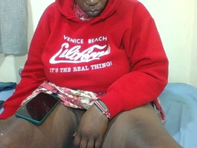 miaknox free chat on liveonude Image 18