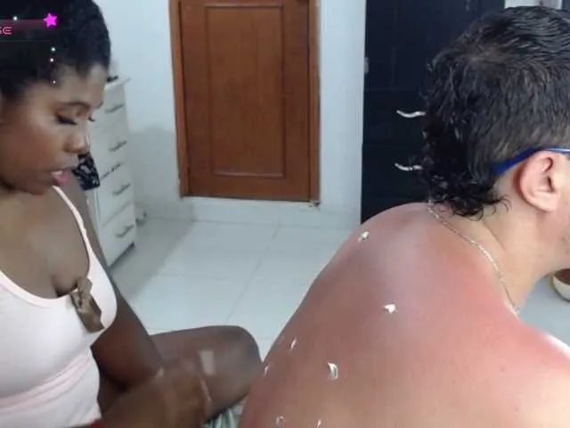 -Sexy-Couple free chat on liveonude Image 19