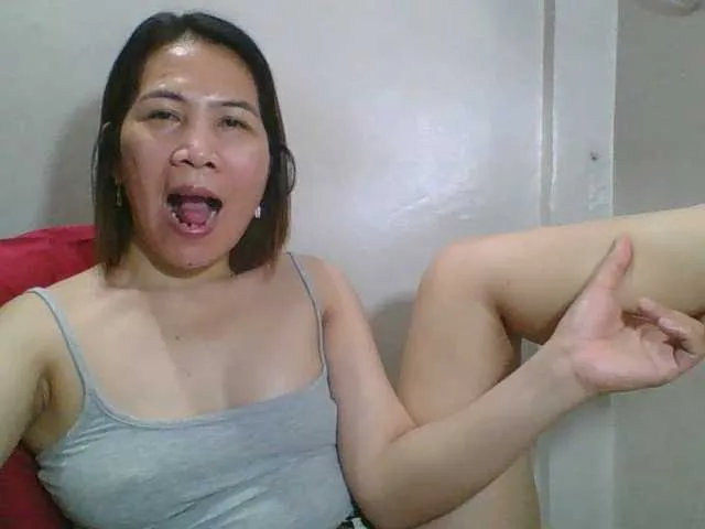 DiamondJo free chat on liveonude Image 19