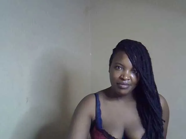 DiamondJo free chat on liveonude Image 11