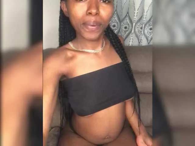 DiamondJo free chat on liveonude Image 17