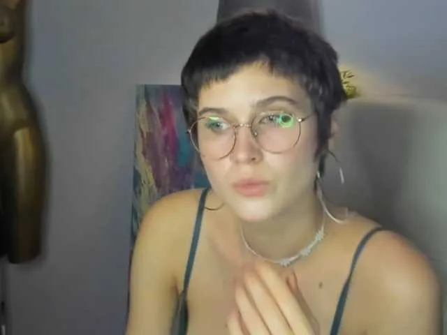 veronicaredonda free chat on liveonude Image 18