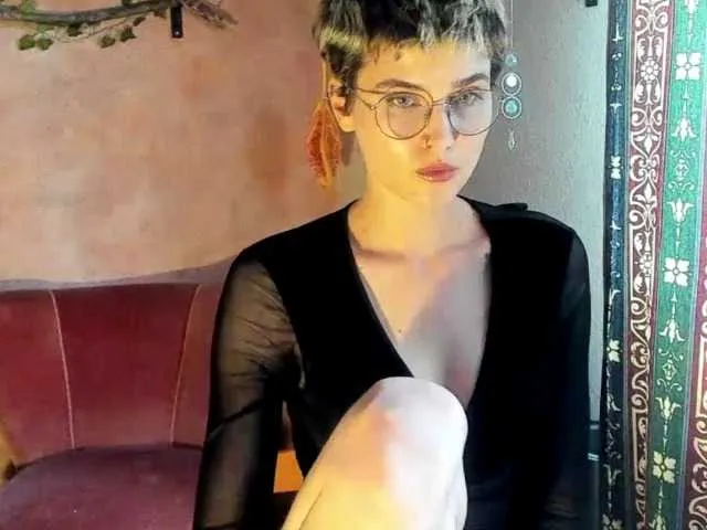 veronicaredonda free chat on liveonude Image 7