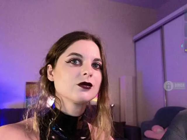 blondiluvsanal free chat on liveonude Image 12