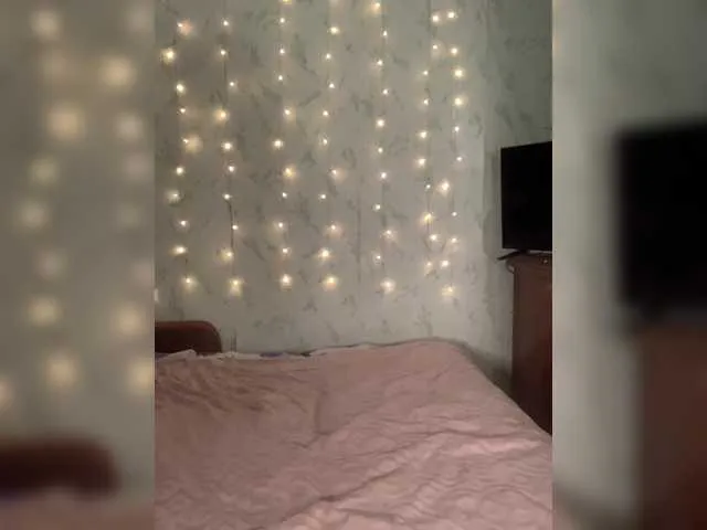 ELENA-XXX free chat on liveonude Image 12