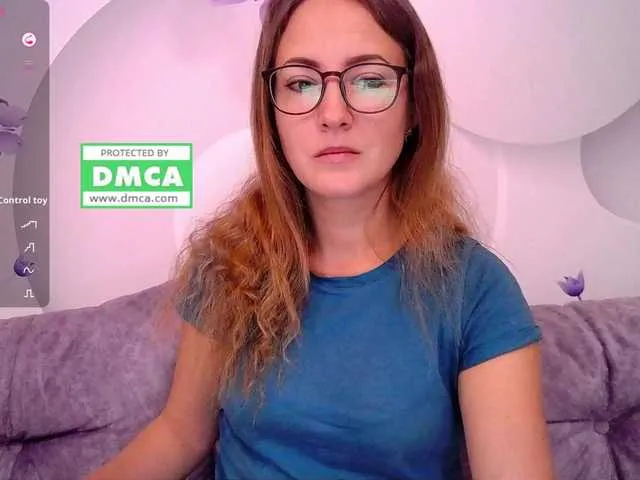 MiaLiaHot free chat on liveonude Image 17