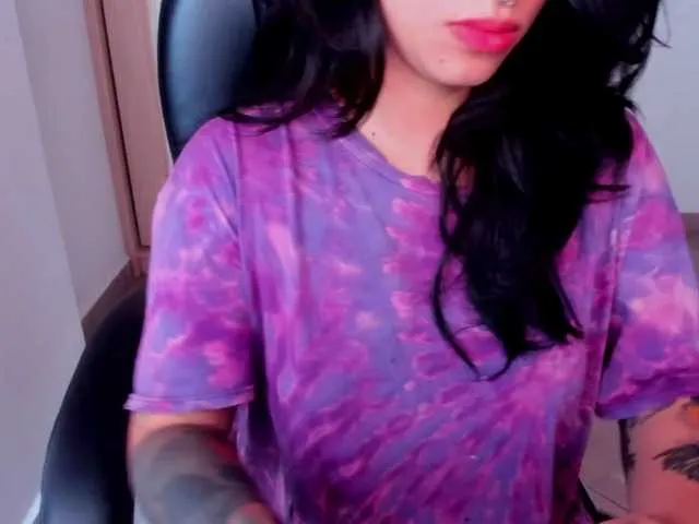 DiamondJo free chat on liveonude Image 19