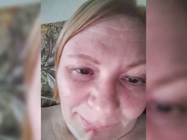 Girl-Pleasure free chat on liveonude Image 14