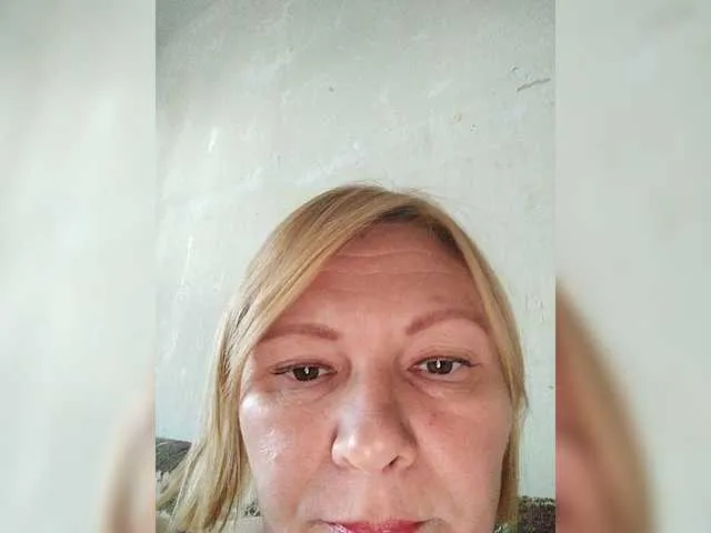 Girl-Pleasure free chat on liveonude Image 16