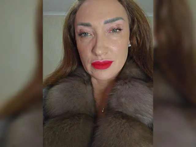 adri_gomez_1 free chat on liveonude Image 2