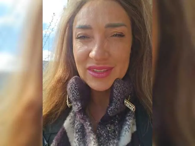 adri_gomez_1 free chat on liveonude Image 4