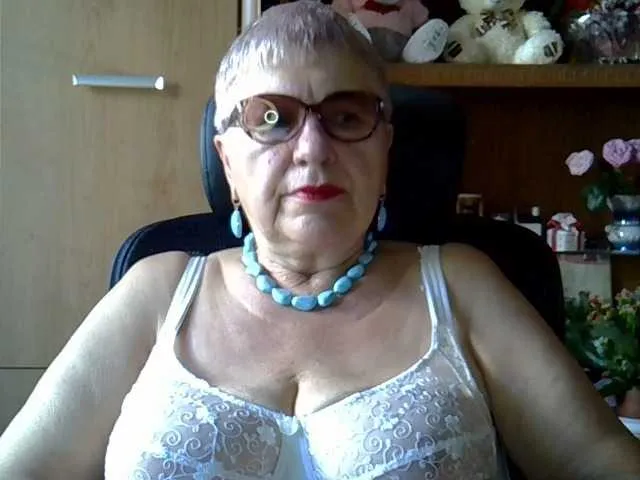 BELBIG free chat on liveonude Image 15