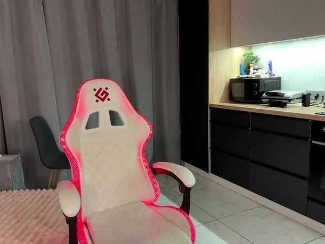 luanna837 free chat on liveonude Image 15