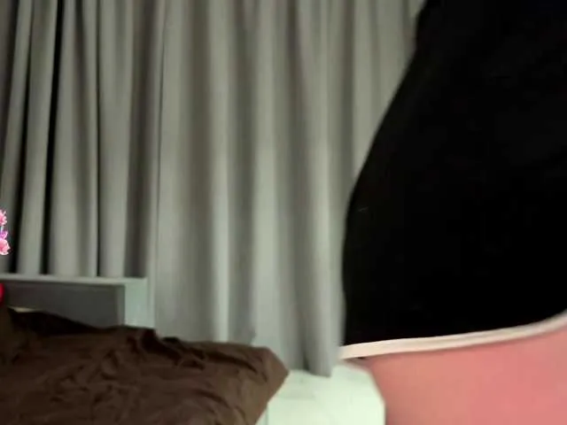 luanna837 free chat on liveonude Image 17