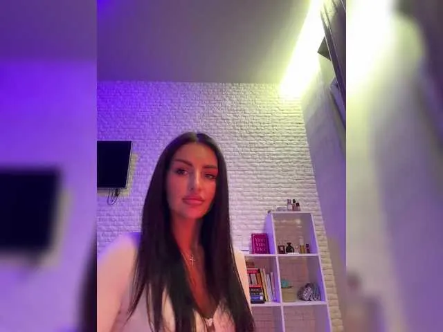 xunybany free chat on liveonude Image 16