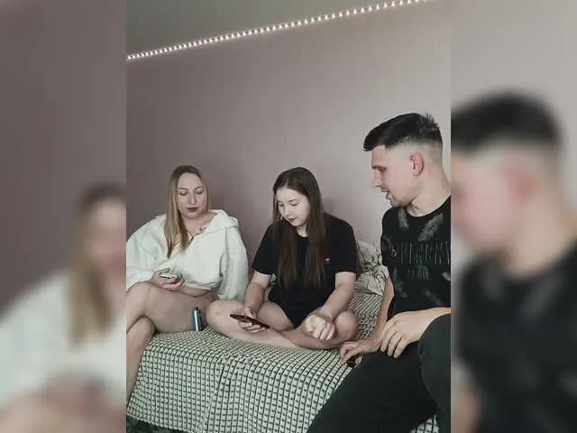 23-Mandarinka free chat on liveonude Image 3