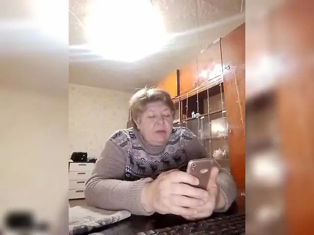 SweetSugar77 free chat on liveonude