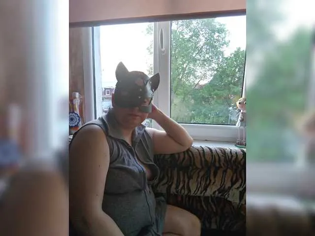 sexyblondebush free chat on liveonude Image 10