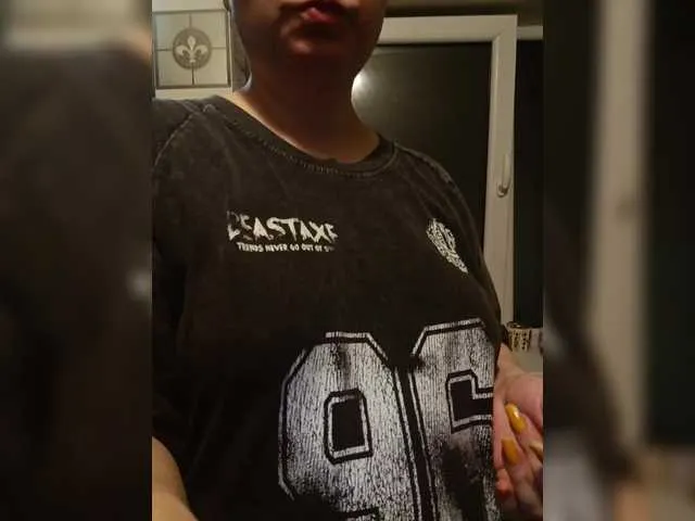 sexyblondebush free chat on liveonude Image 11