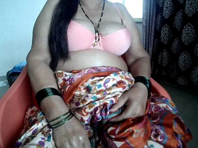 xunybany free chat on liveonude Image 13