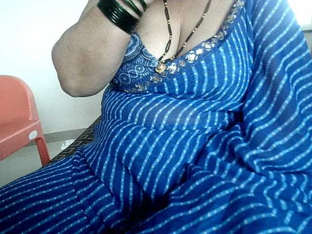 xunybany free chat on liveonude Image 16