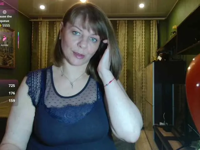 tina_lyn free chat on liveonude Image 15