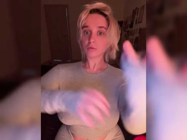 AlexAndPole free chat on liveonude Image 12