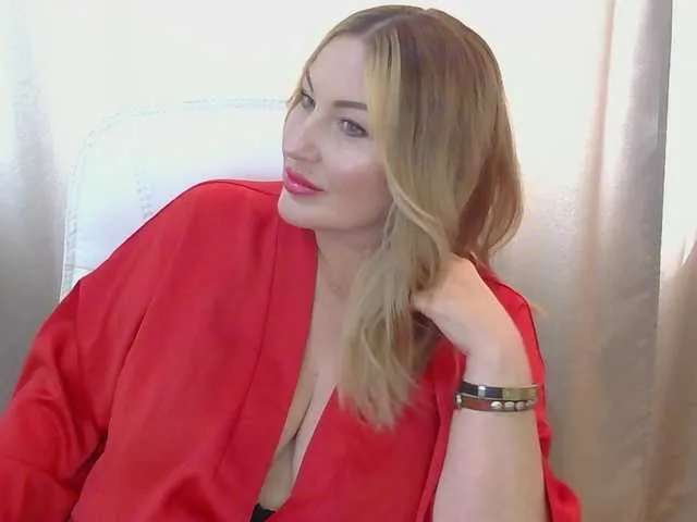 ftmbiggestclit free chat on liveonude Image 13