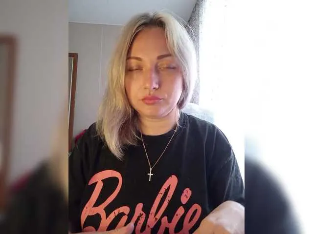 BELBIG free chat on liveonude Image 10