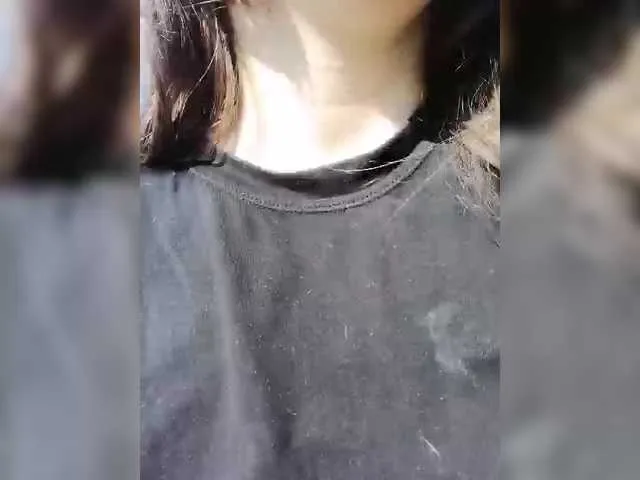 xunybany free chat on liveonude Image 5