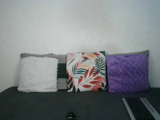 aryiia free chat on liveonude Image 8