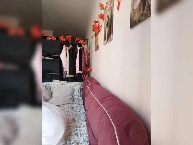 christiekroes free chat on liveonude Image 19