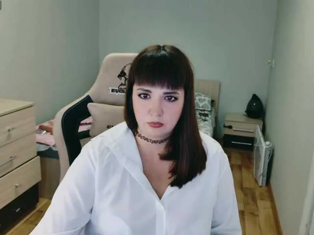 BELBIG free chat on liveonude Image 11