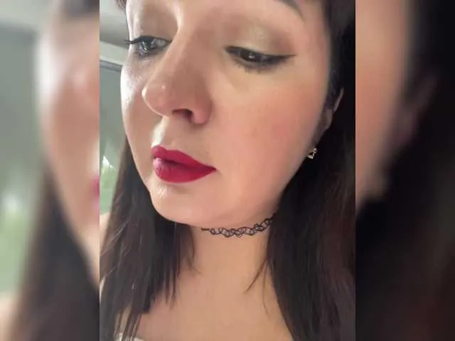 BELBIG free chat on liveonude Image 13