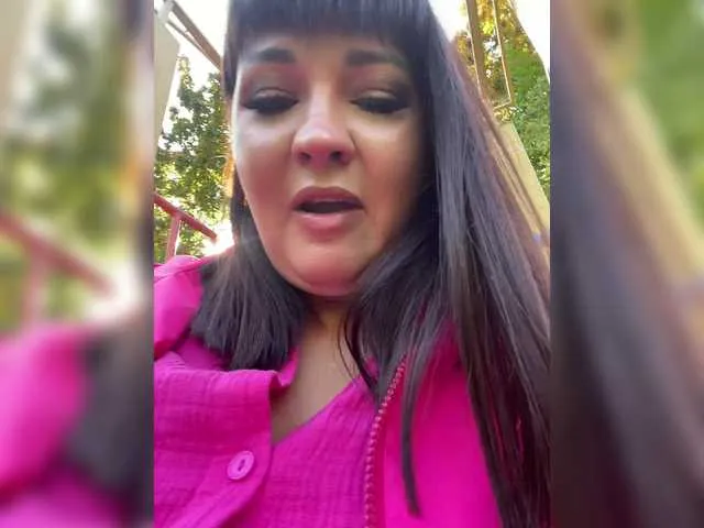 BELBIG free chat on liveonude Image 18