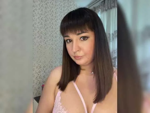 BELBIG free chat on liveonude Image 2