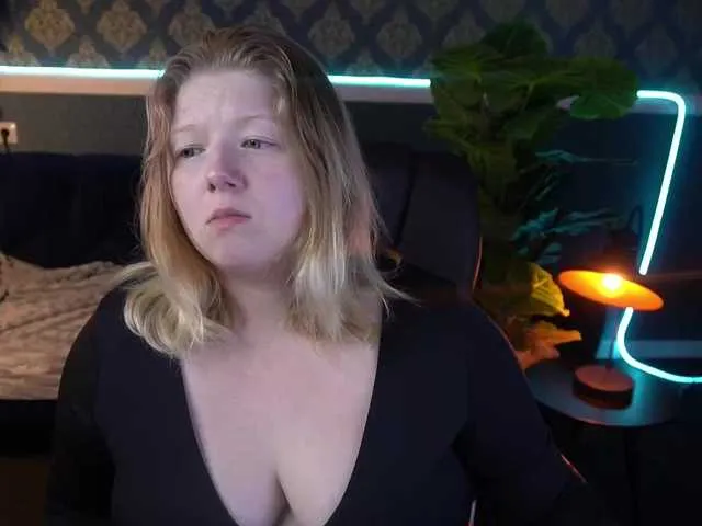 ELENA-XXX free chat on liveonude Image 2