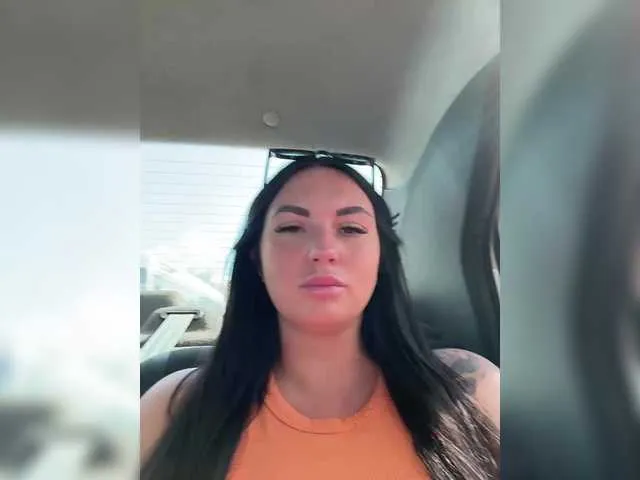 cardykambell free chat on liveonude Image 8