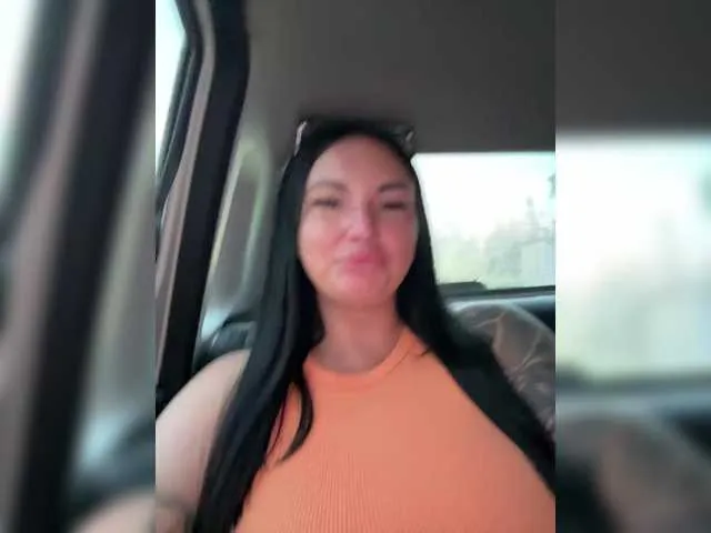 cardykambell free chat on liveonude Image 9