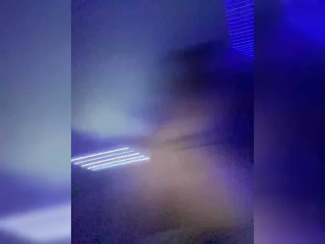 xunybany free chat on liveonude Image 19