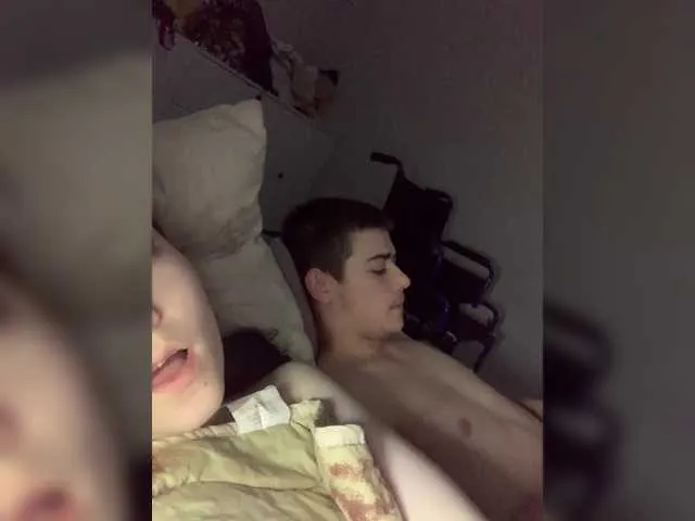 xunybany free chat on liveonude Image 6