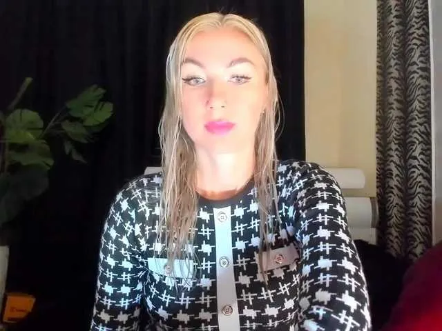 BELBIG free chat on liveonude Image 12