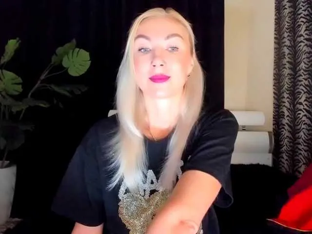 BELBIG free chat on liveonude Image 5